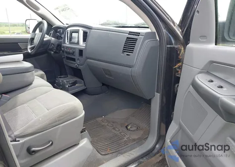 2007 Dodge Ram 1500 Slt/Trx4 Off Road/Sport z USA, uszkodzony, nr VIN 1D7HU18P27S135094